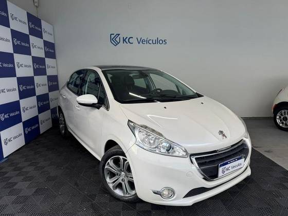 PEUGEOT 208 1.6 GRIFFE 16V FLEX 4P AUTOMÁTICO